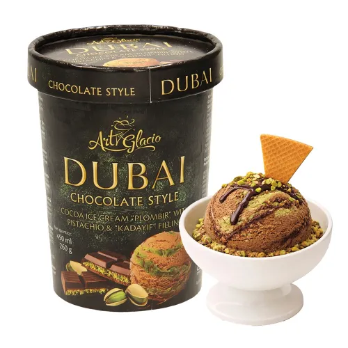 Dubai chocolate style Eiscreme mit Schokoladengeschmack, geschichtet mit 25% Pistaziencreme - Kadayif-gebackene Teigfäden