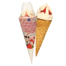 Frozen Yoghurt - Eis mit Joghurtgeschmac.. Frozen Yoghurt - Eis mit Joghurtgeschmac..