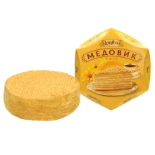 Многослойный торт с 56% кремовой начинки..