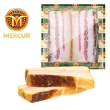 Schweinespeck gesalzen und kaltgeraeuche.. Schweinespeck gesalzen und kaltgeraeuche..