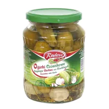 Eingelegte Gurken mit Knoblauch Eingelegte Gurken mit Knoblauch