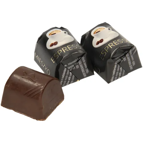 Espresso Konfekt mit Kaffeefüllung in kakaohaltiger Fettglasur (58%).