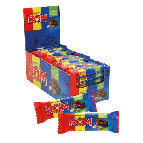 Riegel Baton cu Crema Rom, Arachide si Caramel aus kakaohaltiger Fettglasur mit 26% Füllung mit Rumgeschmack, 11,8% Weichkaramell und 2,3% Erdnüssen